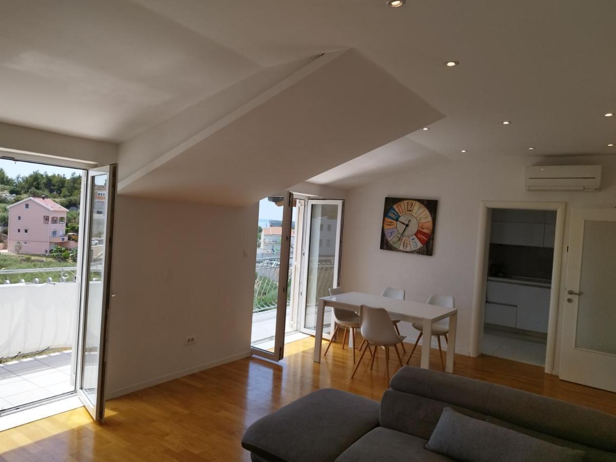 Apartment Nina Podstrana Exterior photo